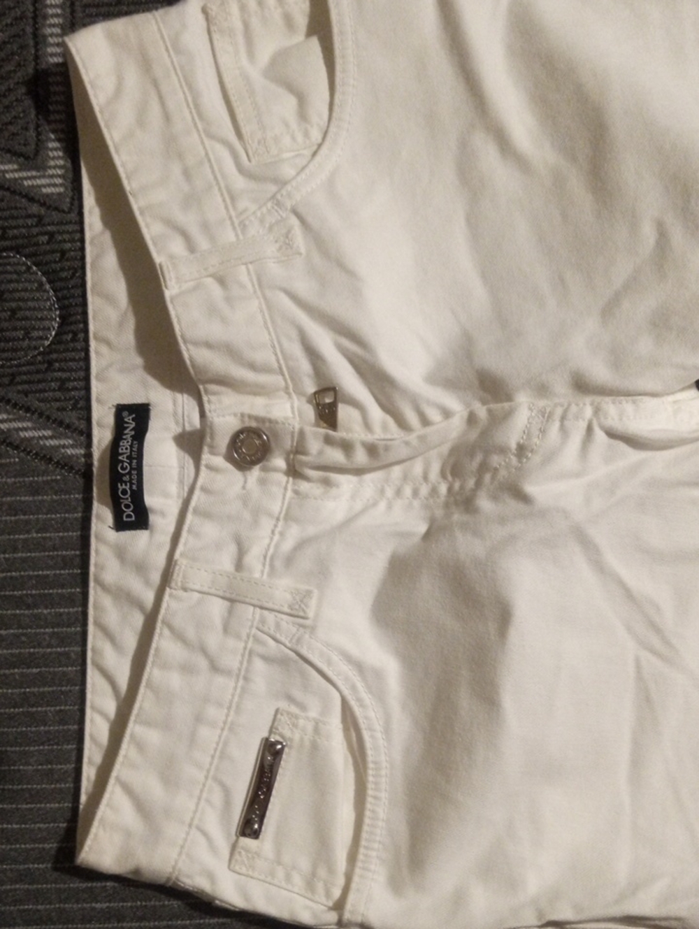 Dolce & Gabbana Women's White Cotton Chinos with Metal Logo Accent